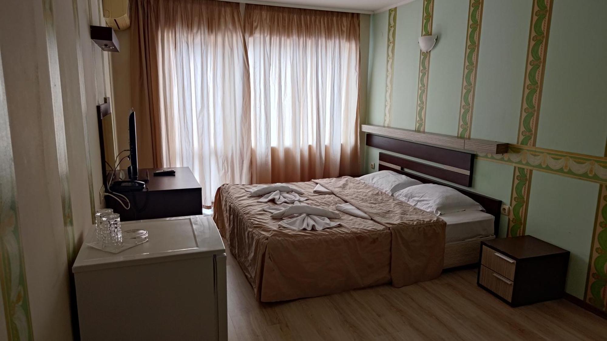 Lotos Hotel 발치크 외부 사진