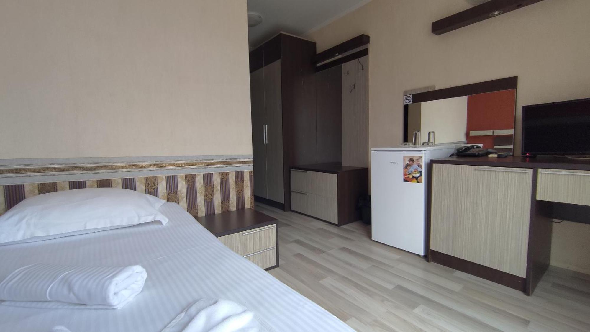 Lotos Hotel 발치크 외부 사진