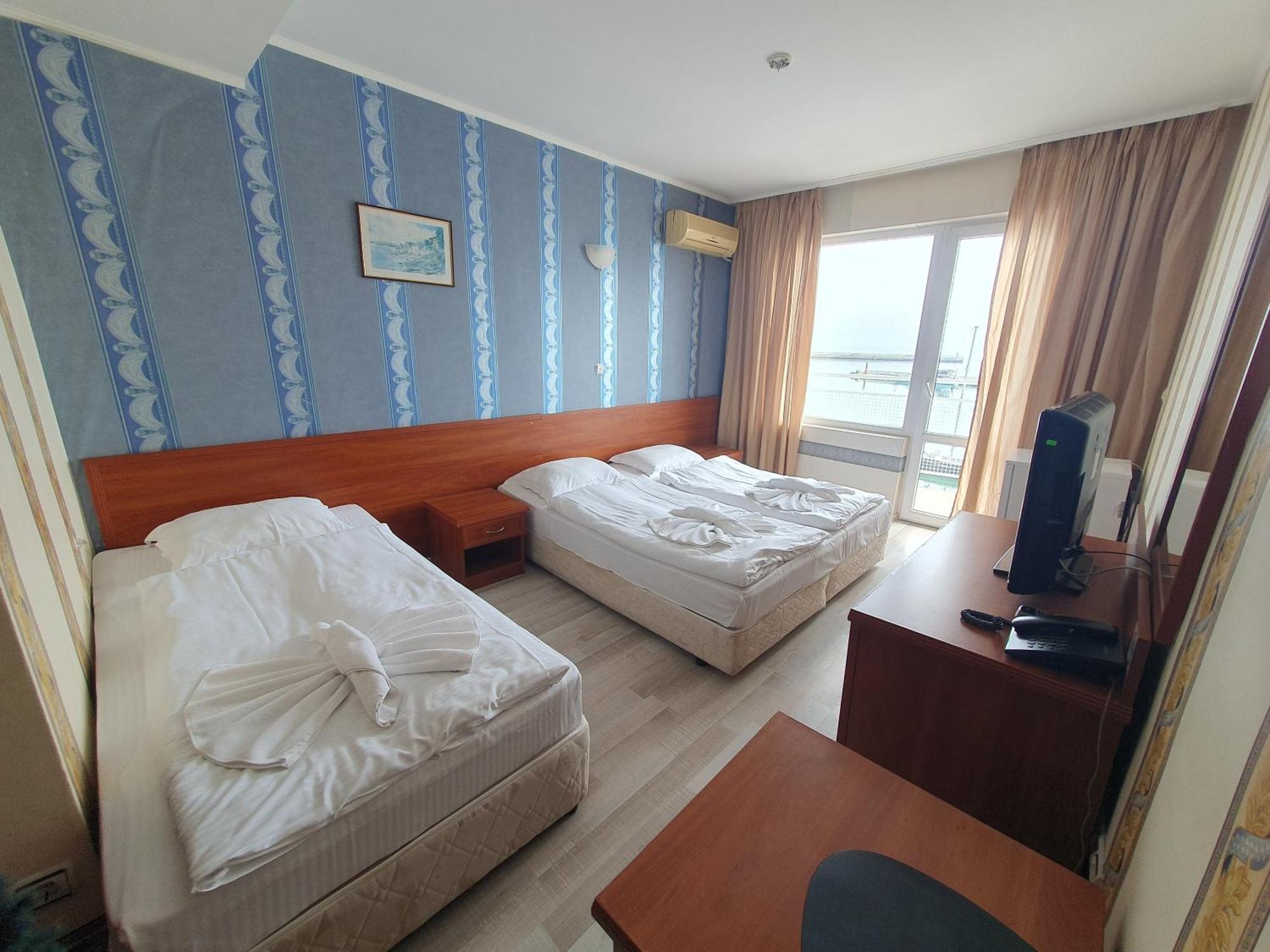 Lotos Hotel 발치크 외부 사진