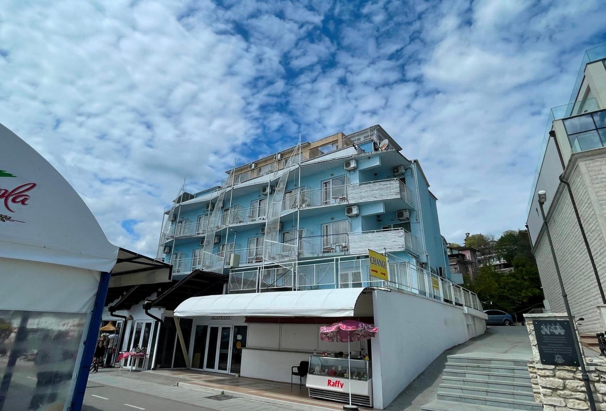 Lotos Hotel 발치크 외부 사진