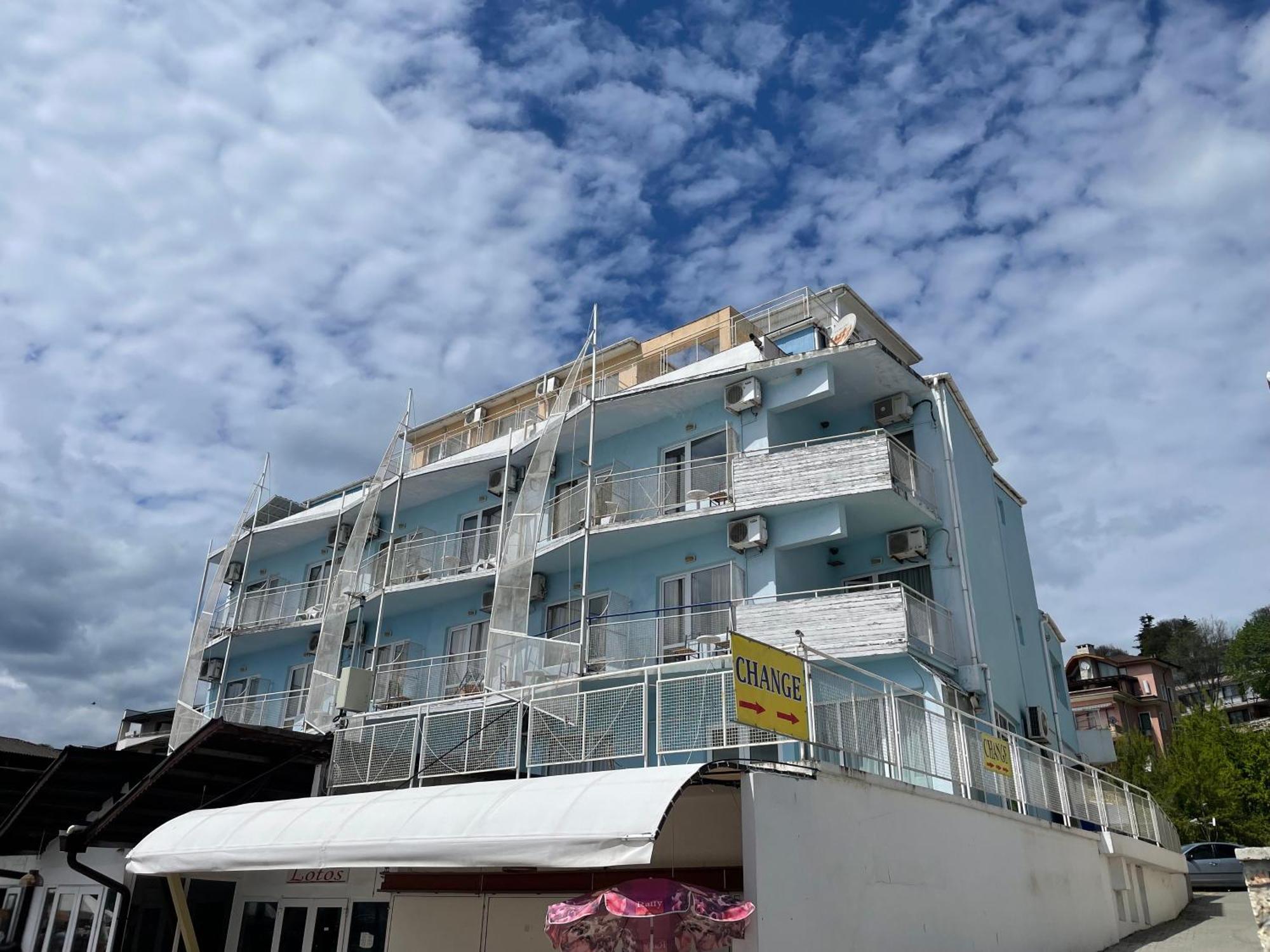 Lotos Hotel 발치크 외부 사진