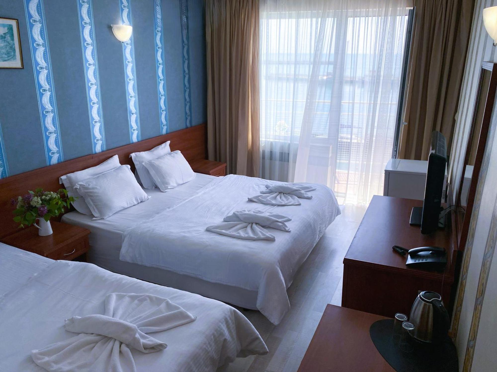 Lotos Hotel 발치크 외부 사진